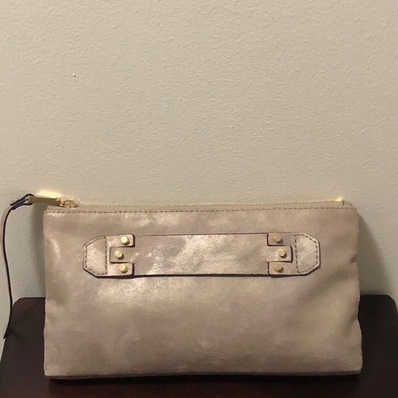 SHE + LO LARGE LEATHER METALLIC CLUTCH LIKE NEW - Picture 6 of 8